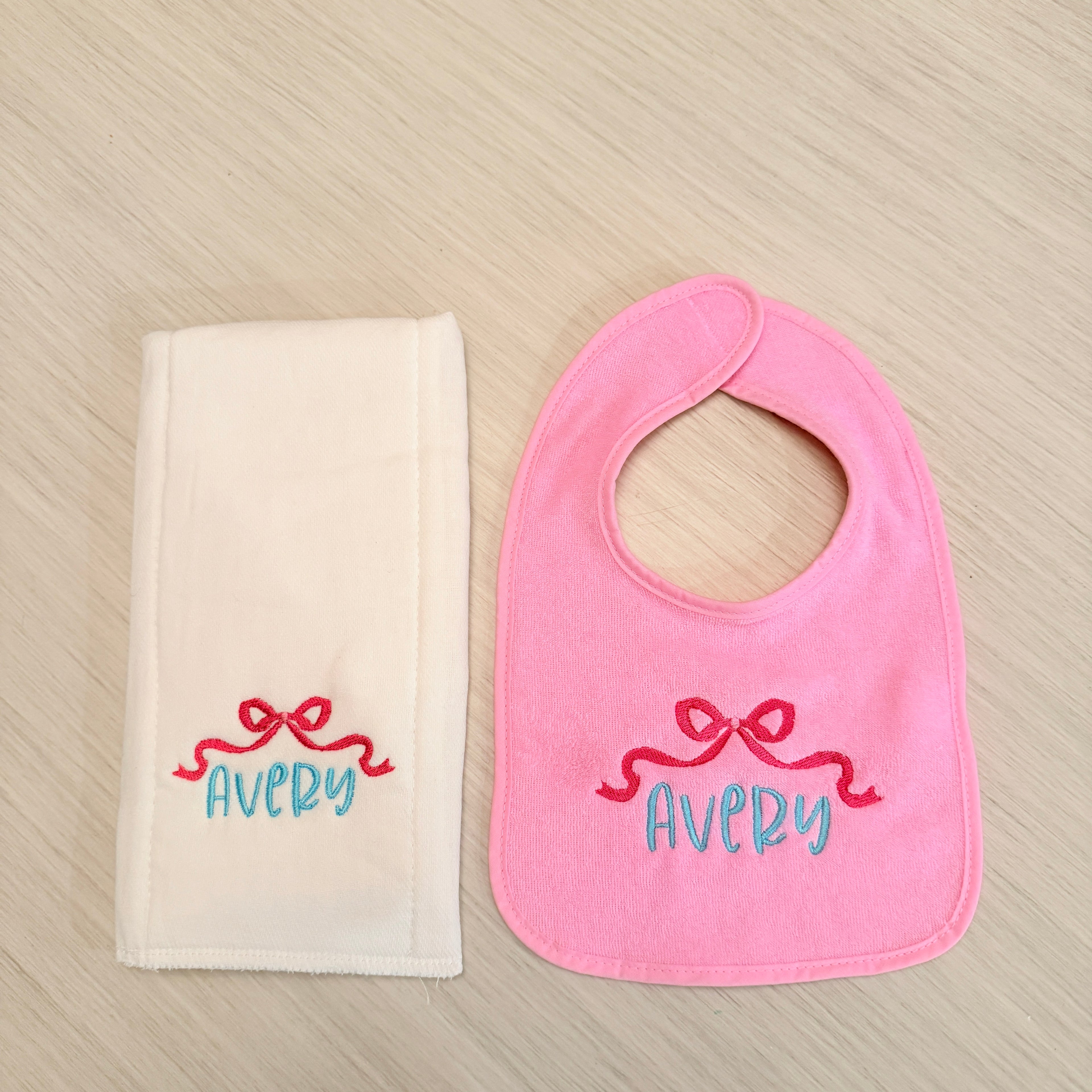 How Gorgeous Bib and Burp Cloth Set