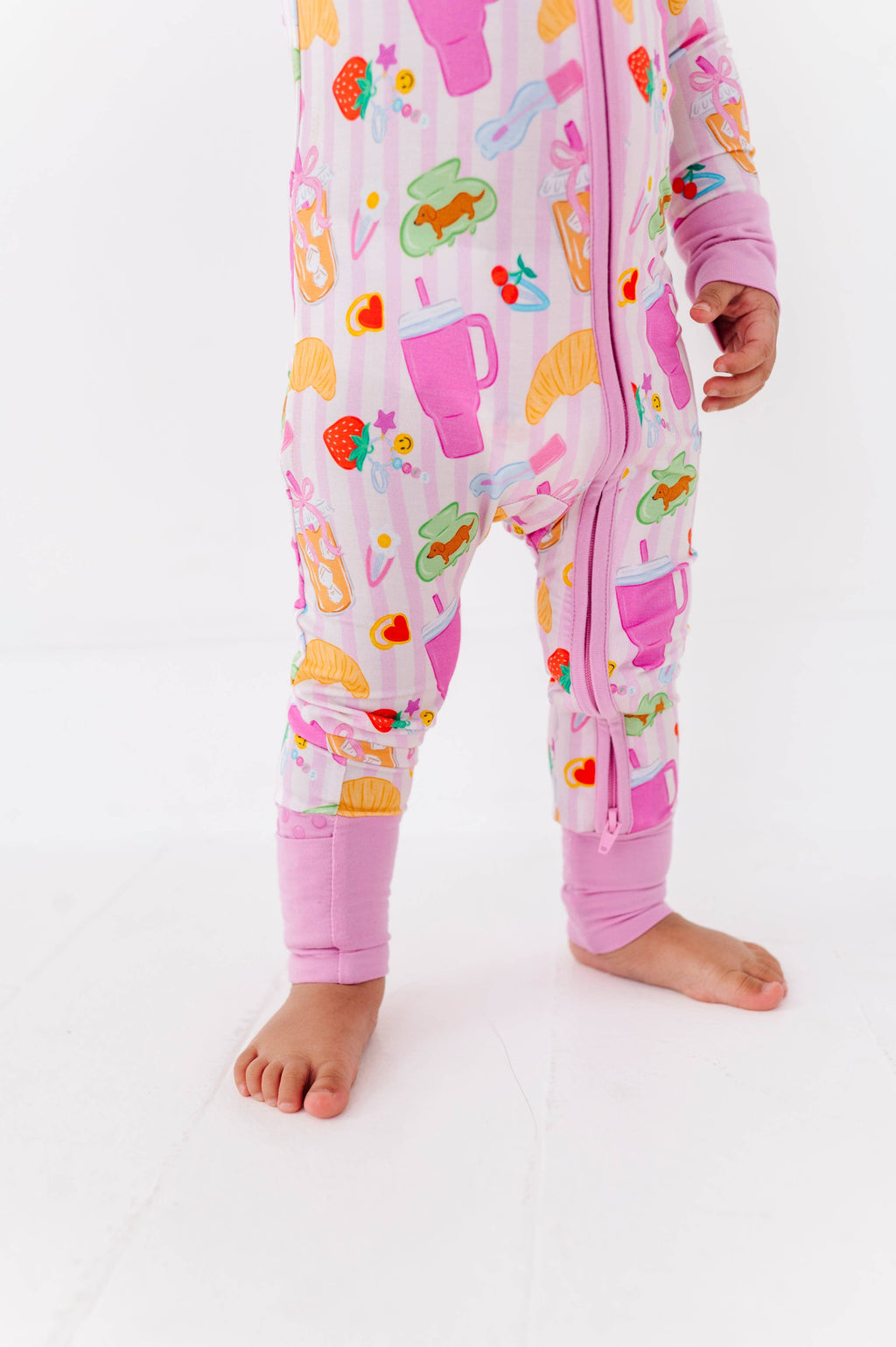 Kiki + Lulu: Convertible Footies - A Few of My Favorite Things