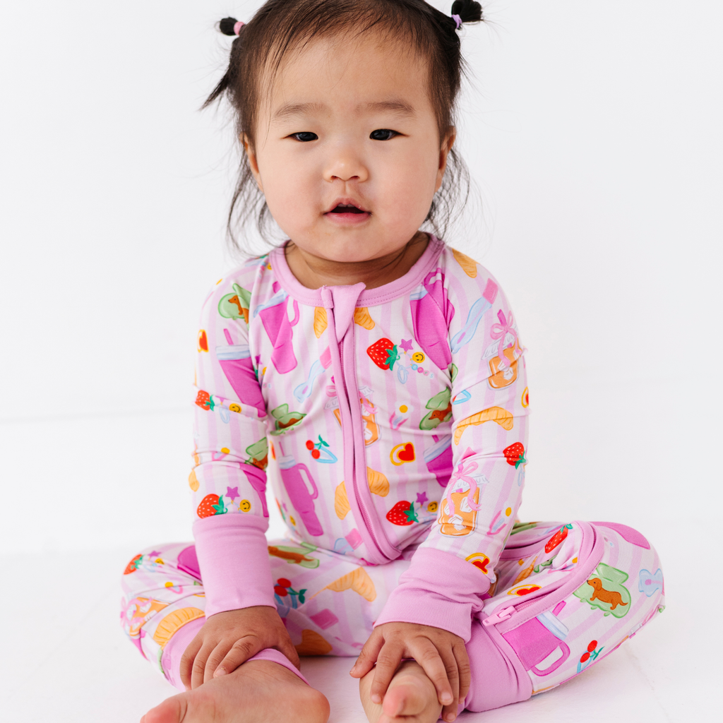 Kiki + Lulu: Convertible Footies - A Few of My Favorite Things